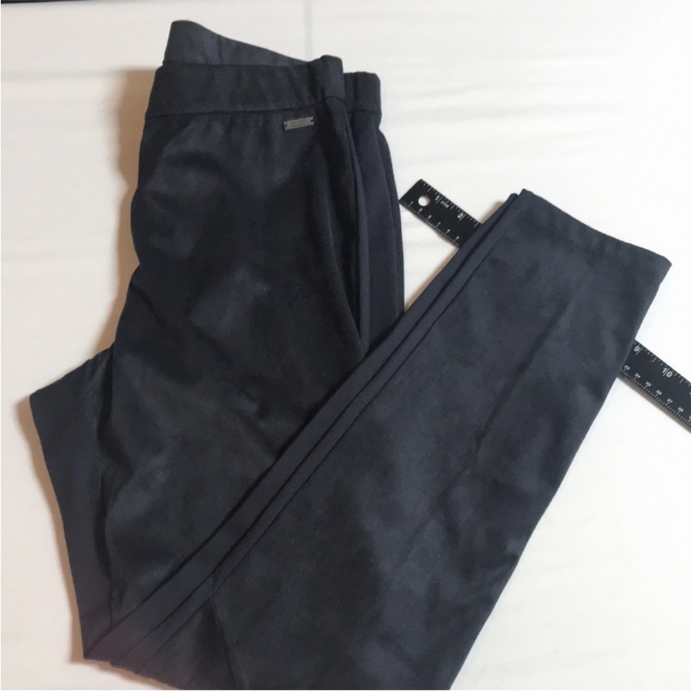 Tahari size medium Navy blue faux side front pants NWOT
